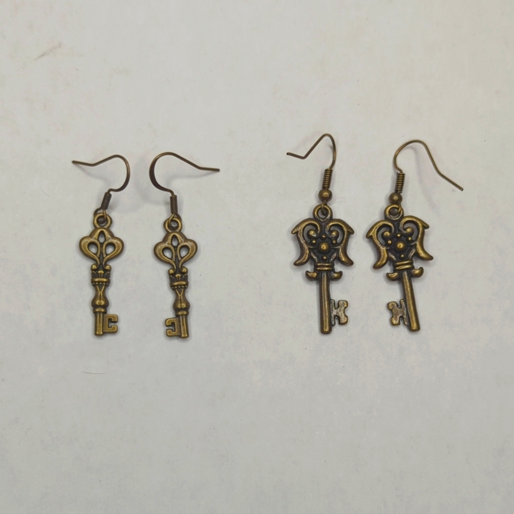 Key Earrings - Picture 11 of 11